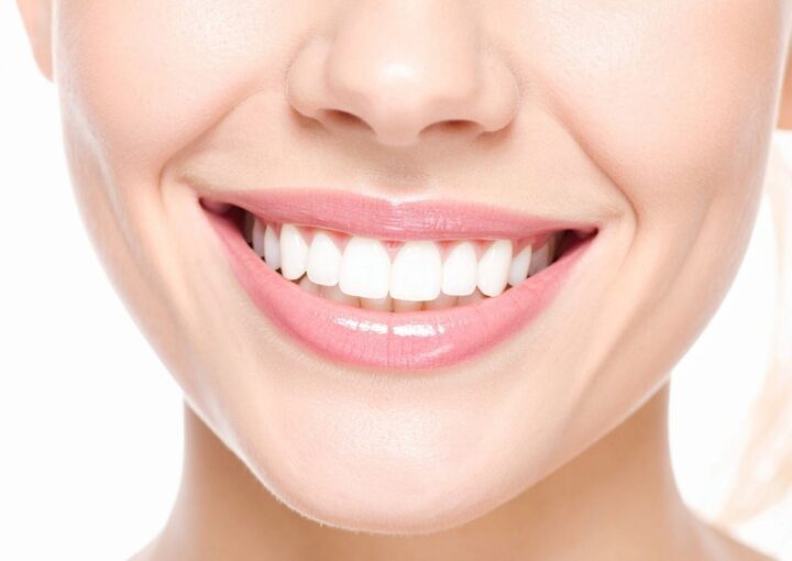 Ağız sağlığı ile kalp hastalığı ve diyabet arasındaki ilişkiyi gösteren bilgilendirici görsel.